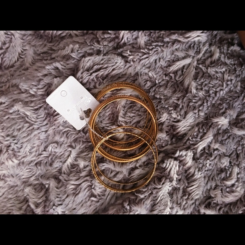Gold bracelets ( New )